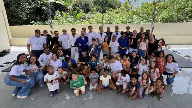 Projeto usa o jiu-jítsu para abrir novos caminhos para crianças de Guarapari