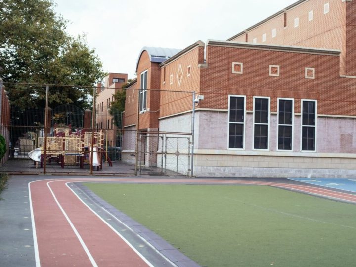 Arnaldinho Borgo assina ampliação de escolas infantis